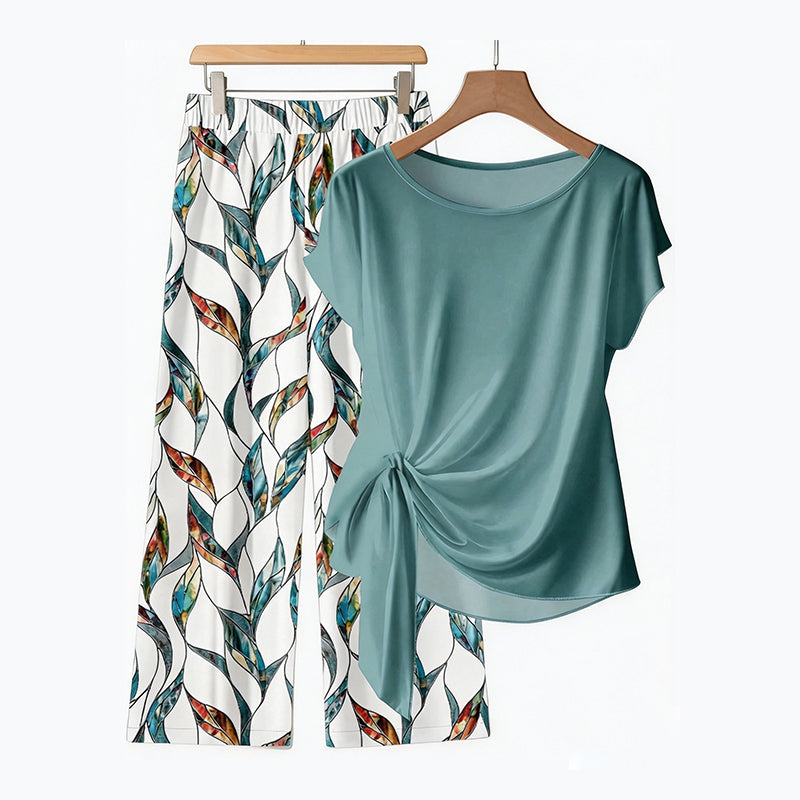 Ensemble femme – haut à nouer côté et pantalon à motif