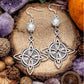 Boucles d'oreilles pendantes vintage avec motif de nœud celtique