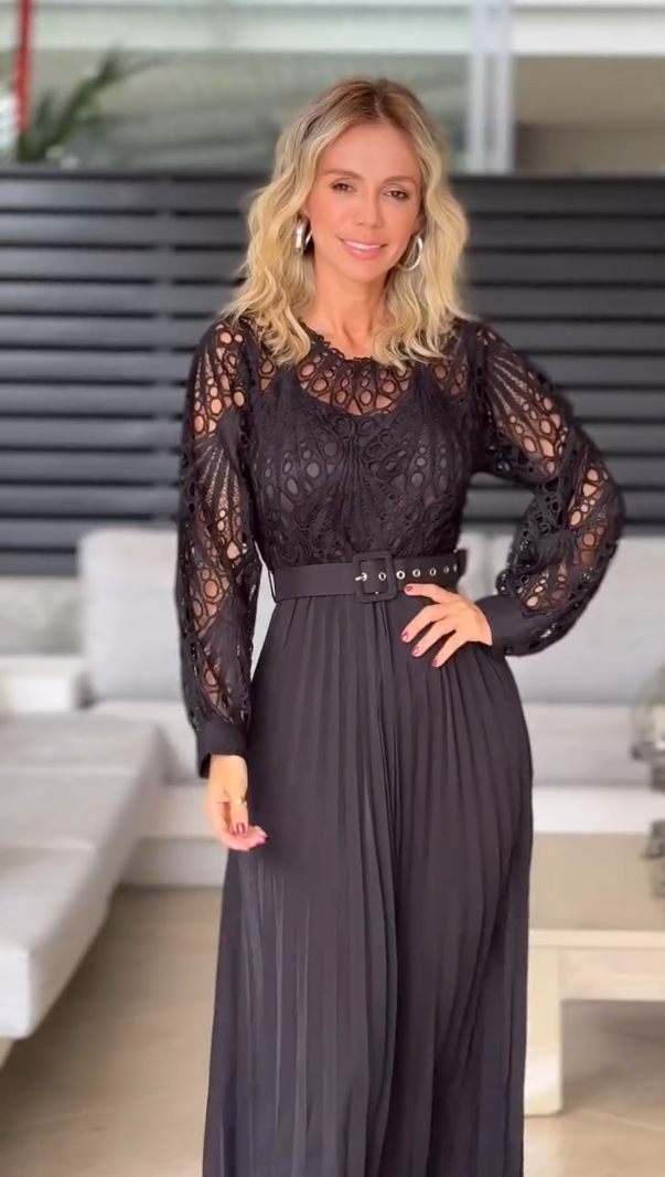 Robe à plis creux en dentelle pour femme
