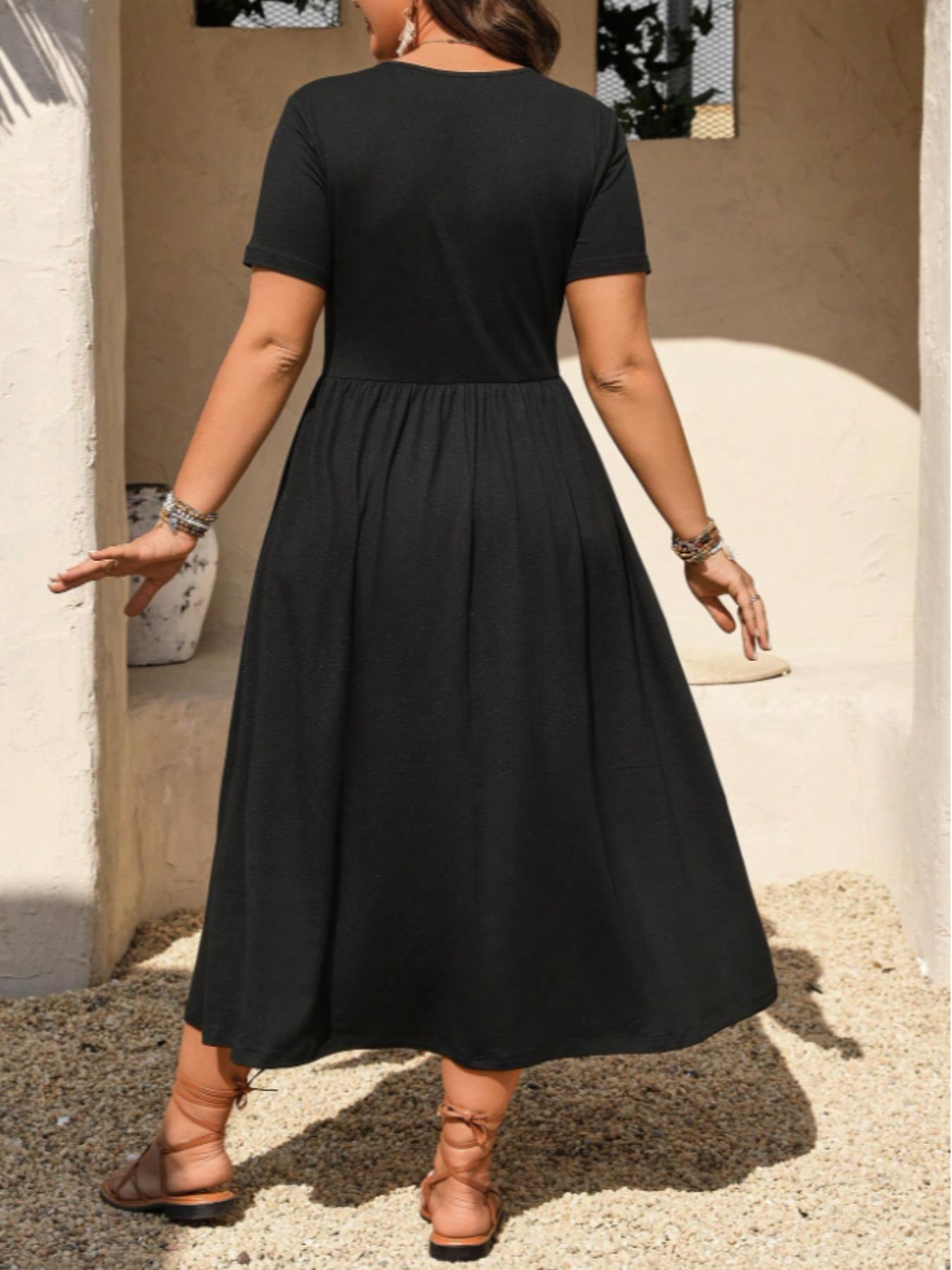 Robe midi grande taille à col V avec volants et manches courtes