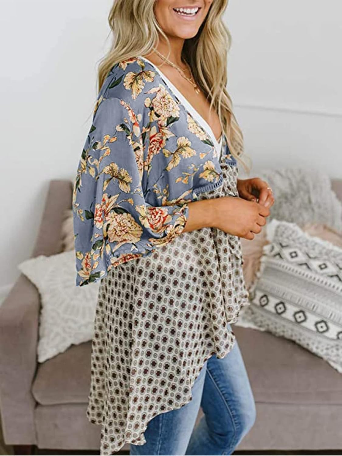 Cardigan pour Femme à Motif Floral avec Manches à Volants et Nœud