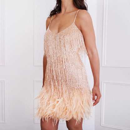 👗 60 % DE RÉDUCTION MAINTENANT ! ✨ Robe à bretelles spaghetti et franges – Paillettes glamour, jupe fluide à volants, parfaite pour une soirée festive 🌟🎉