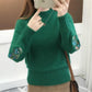 Pull en tricot épais brodé de fleurs