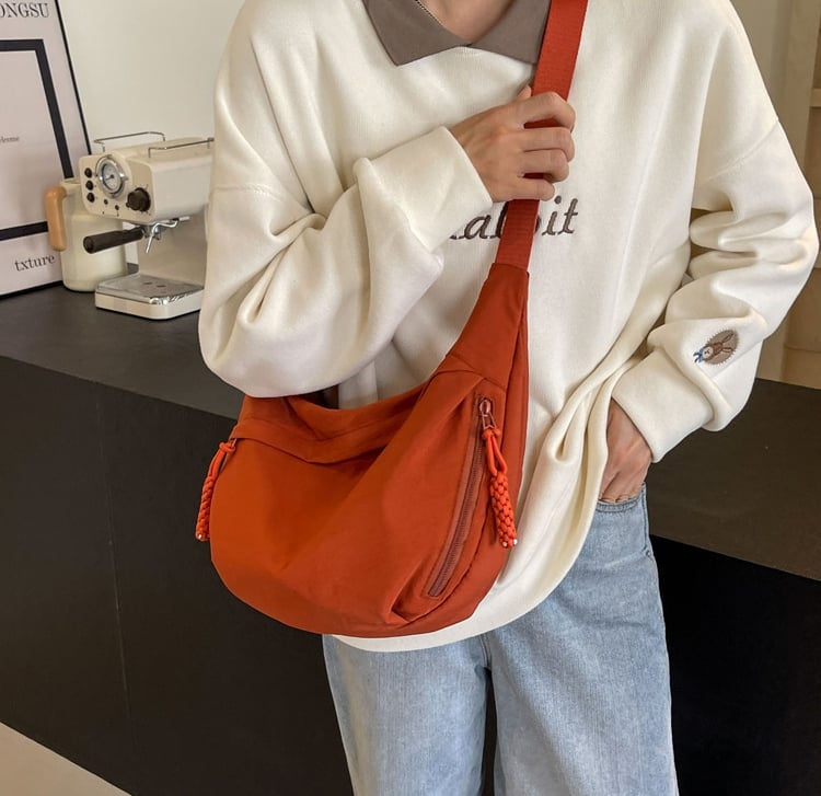 Sac bandoulière en nylon tendance 2025