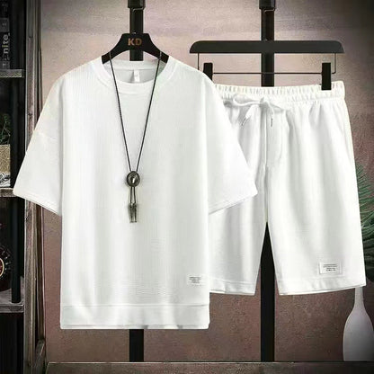 👕 50% DE RÉDUCTION! 🧇 Ensemble 2 Pièces T-Shirt & Short en Tissu Gaufré – Léger, Respirant & Parfait Pour Un Look Décontracté En Été ☀️