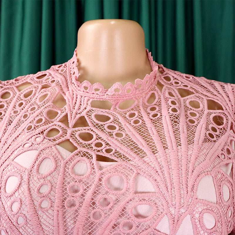Robe à plis creux en dentelle pour femme