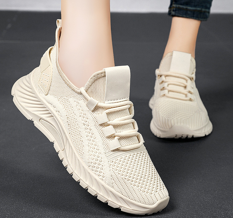 2025 Nouvelles chaussures de tennis sportives légères et respirantes