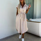 Robe pour femmes avec lien à la taille et pochette à rayures