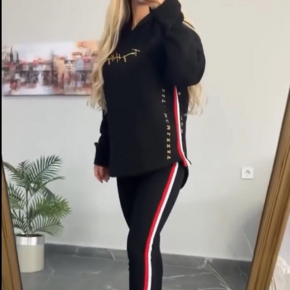 🔥2025 Nouvel Arrivage - 75% DE RÉDUCTION🎉Top et pantalon à capuche décontracté à rayures et à manches longues pour femmes