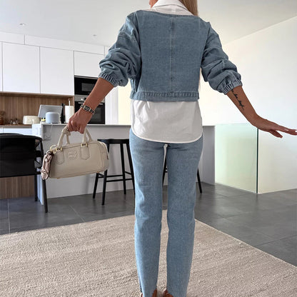 Ensemble deux pièces à la mode composé d'un haut en jean à manches longues et d'un pantalon pour femmes