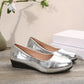Chaussures en cuir pour femme légères et élégantes.