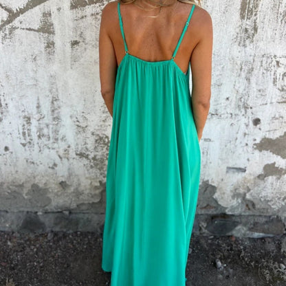 Elégante robe maxi décolleté V à bretelles spaghetti et dentelle pour femme