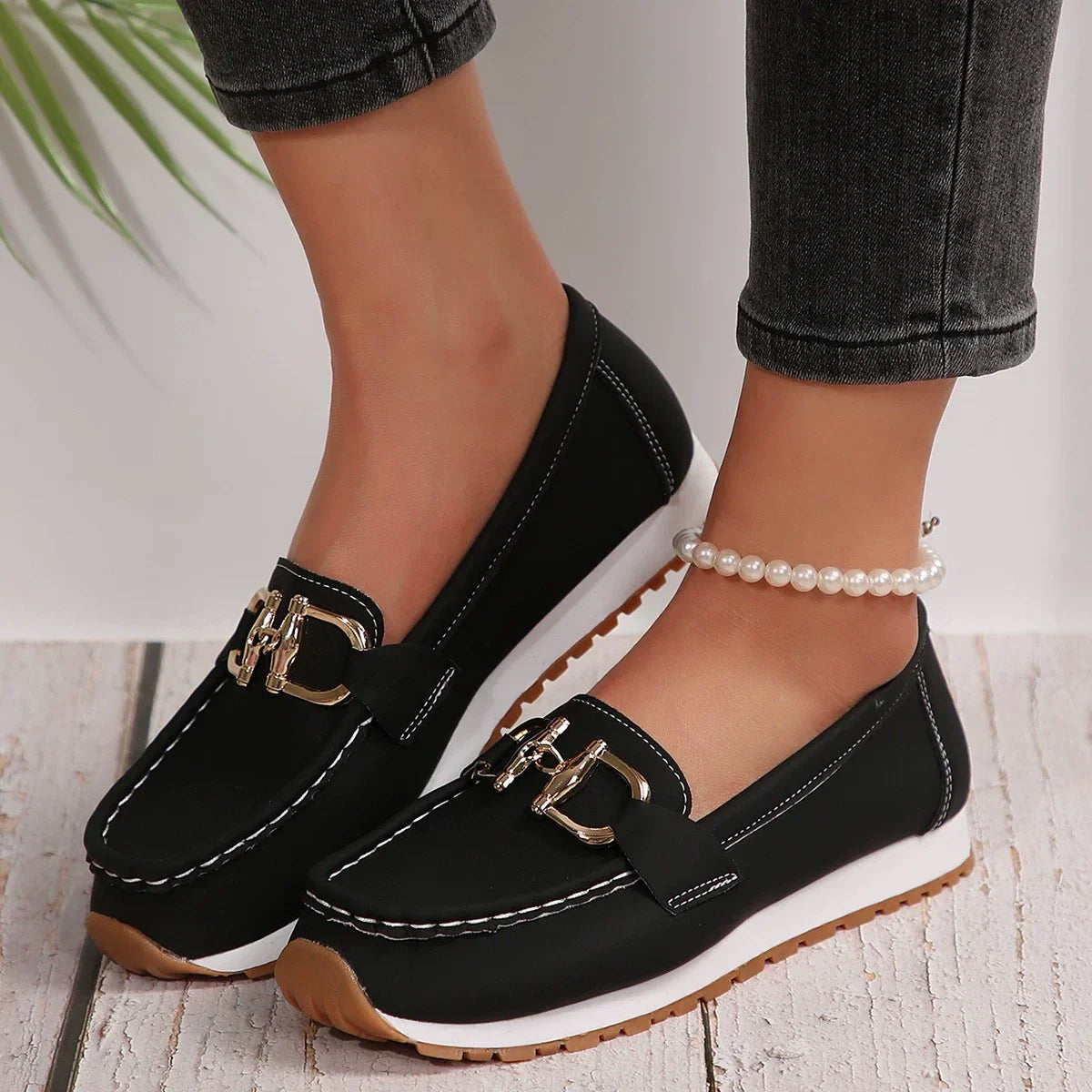 Chaussures décontractées à boucles métalliques pour femmes