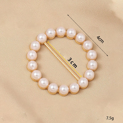 ✨ Boucle de l'écharpe en soie à la mode