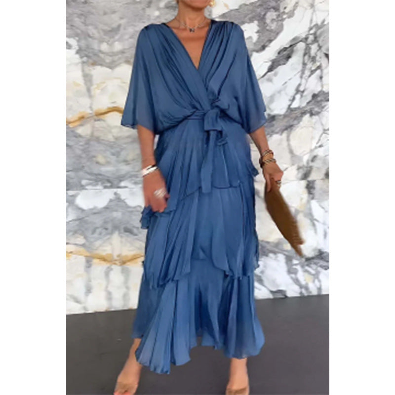 Robe Élégante Superposée à Col en V et Taille Cintrée avec Ceinture