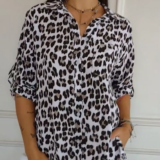 Chemise élégante à imprimé léopard avec col à revers et manches ajustables