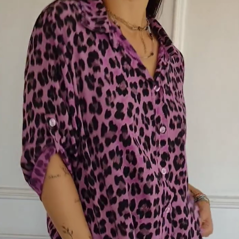 Chemise élégante à imprimé léopard avec col à revers et manches ajustables