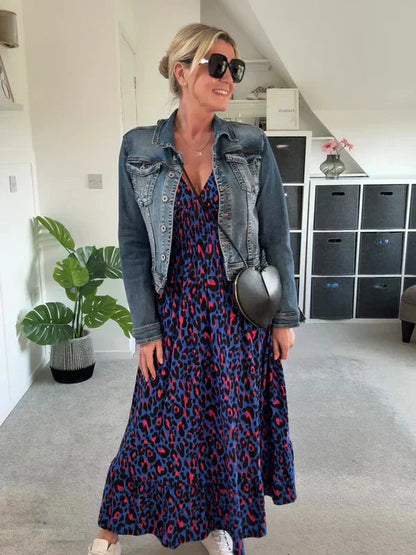 Robe léopard avec taille froncée