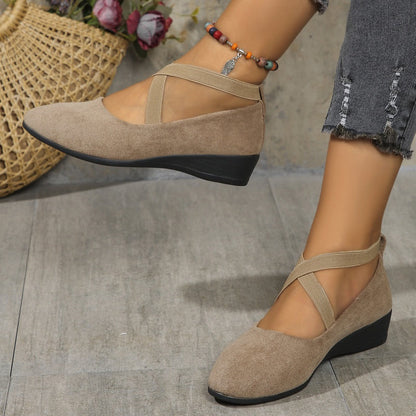 Chaussures élégantes à semelle compensée basse avec bride élastique et couleur unie