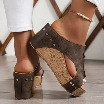 💎 -50% SUR LES SANDALES COMPENSÉES CLOUTÉES ! 💎 Soutien Orthopédique, Design Audacieux & Confort Respirant pour l'Été 👡