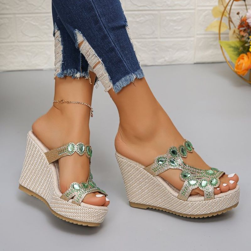 🔥 Hot Sale 🔥Sandales à semelles compensées antidérapantes de luxe avec strass pour femmes