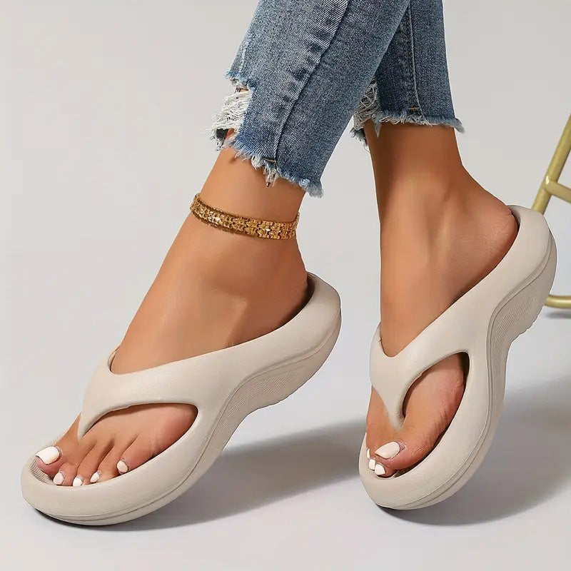 Tongs à la mode antidérapantes avec semelle épaisse et souple