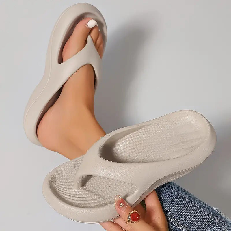 Tongs à la mode antidérapantes avec semelle épaisse et souple