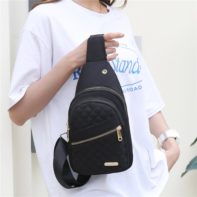 🔥 40 % DE RÉDUCTION ! 🛍️🎒Poche poitrine métal légère – Pratique avec passage pour câble 🎒🎀