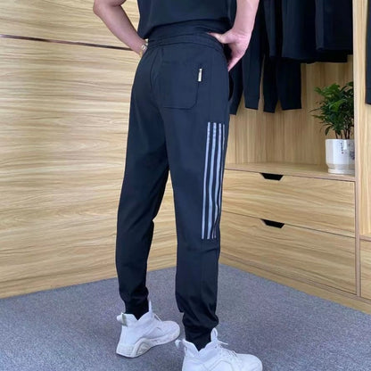 Ensemble 2 pièces pour hommes comprenant un haut à manches courtes et un bas de jogging extensible