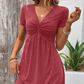 Robe à manches courtes et col en V pour femmes
