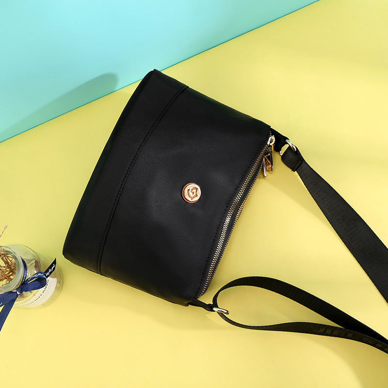 Sac à bandoulière et à bandoulière en nylon minimaliste à grande capacité
