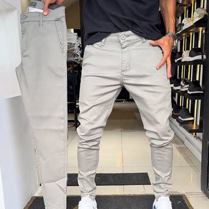 Pantalon casual slim fit en tissu uni pour homme