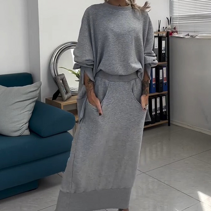Ensemble 2 pièces sweat-shirt à col rond et jupe pour femme