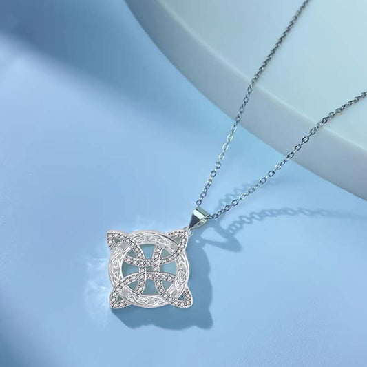 Collier Pendentif Étoile Scintillante pour Femme