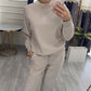 Ensemble 2 pièces pour femme : haut à col rond et pantalon