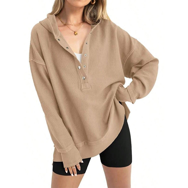👚🌾 Sweat capuche femme col V – Boutons réglables, silhouette flatteuse, idéal à porter seul ou superposé pour un look effortless 🍂🕊️