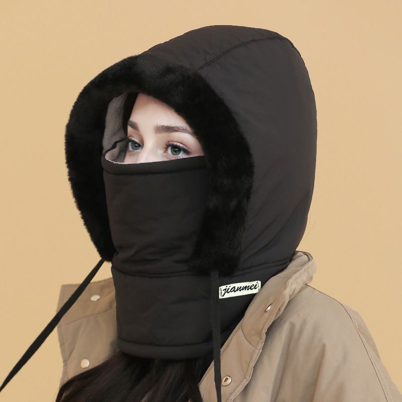 Style & Chaleur à -60% ! ✨ Ce bonnet avec masque est l'accessoire tendance de l'hiver. Restez au chaud et stylé(e). Solde flash -60% ! 🚨