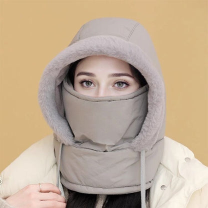 Style & Chaleur à -60% ! ✨ Ce bonnet avec masque est l'accessoire tendance de l'hiver. Restez au chaud et stylé(e). Solde flash -60% ! 🚨