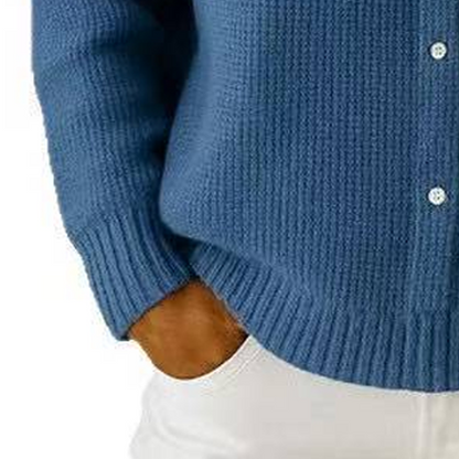 Pull élégant pour femme avec col et boutonné