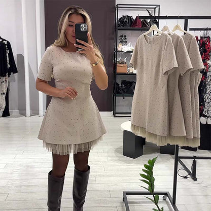 Mini Robe pour Femme Scintillante à Manches Courtes et Dentelle | Élégante et Brillante