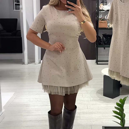 Mini Robe pour Femme Scintillante à Manches Courtes et Dentelle | Élégante et Brillante