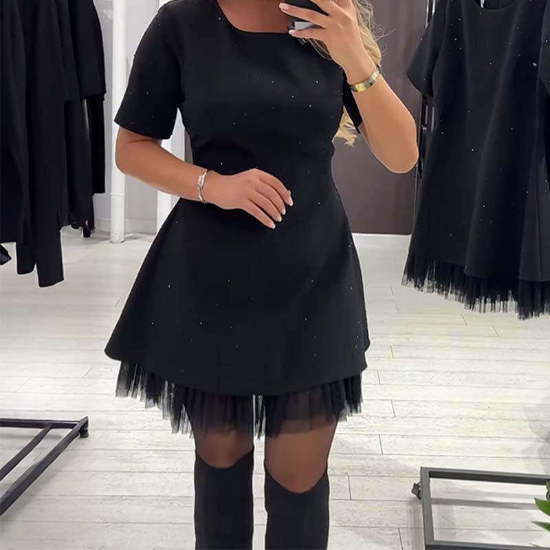 Mini Robe pour Femme Scintillante à Manches Courtes et Dentelle | Élégante et Brillante