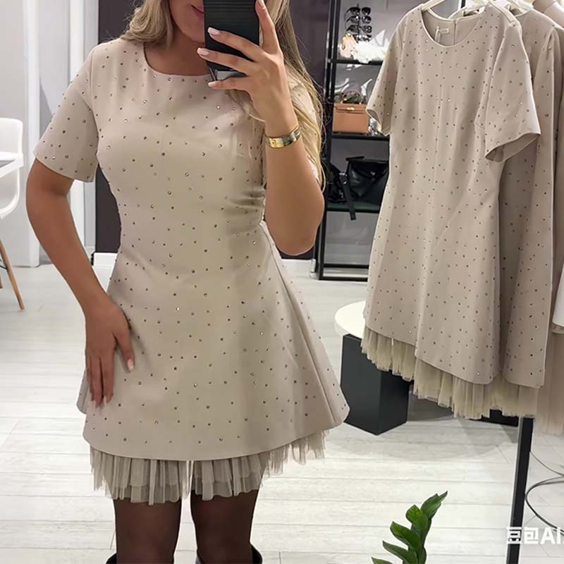 Mini Robe pour Femme Scintillante à Manches Courtes et Dentelle | Élégante et Brillante
