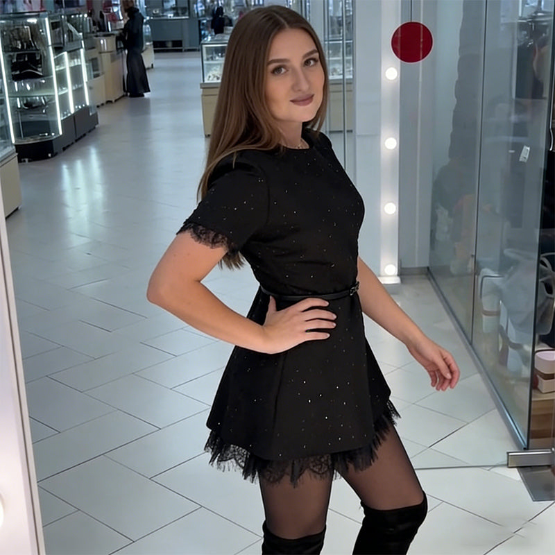Robe scintillante avec bordure en dentelle pour femme