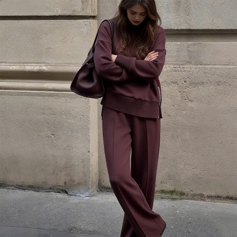Ensemble sweat-shirt à col montant et pantalon à fermeture éclair sur le côté