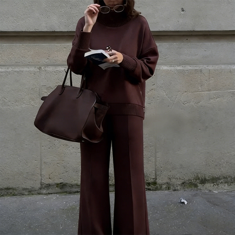 Ensemble sweat-shirt à col montant et pantalon à fermeture éclair sur le côté