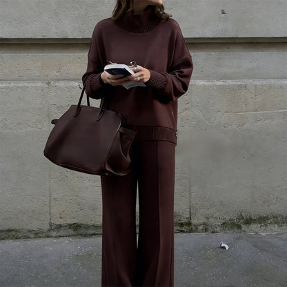 Ensemble sweat-shirt à col montant et pantalon à fermeture éclair sur le côté