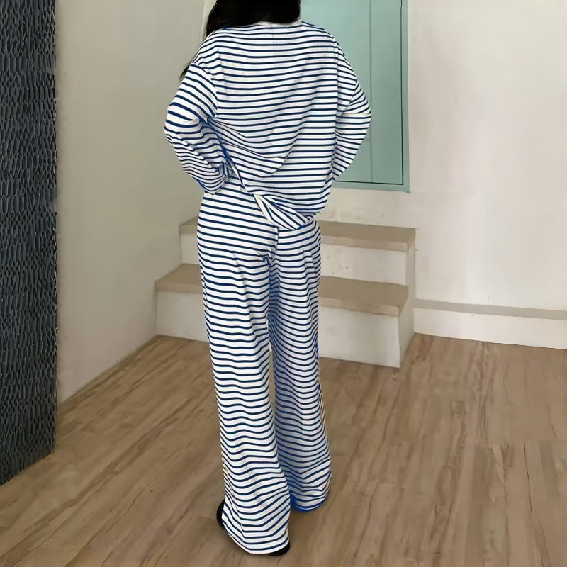 Ensemble deux pièces pour femme à rayures et manches longues pour les loisirs à la maison