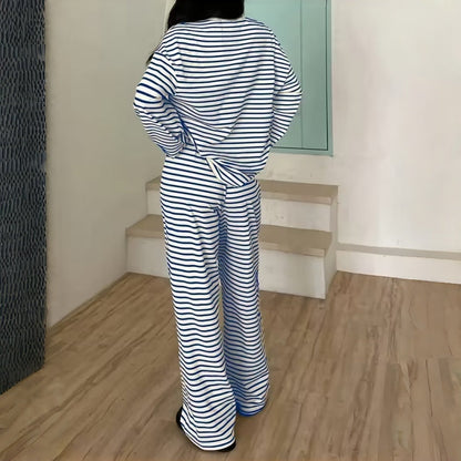 Ensemble deux pièces pour femme à rayures et manches longues pour les loisirs à la maison