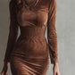Robe élégante plissée et cintrée pour femme